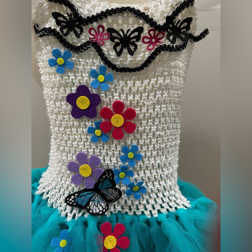 🎃Encanto Mirabel Costume Size 10 - Picture 5 of 7